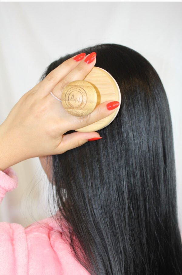 Make circular movements around the entire scalp for five minutes after applying Hair Bomb Growth Oil.